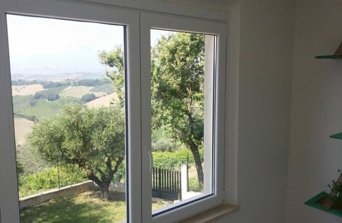 Offida House | Palme e Vigne Holiday Home – Garden, Terrace, and Dogs Welcome