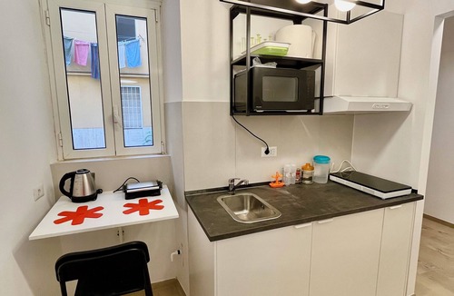 Gianicolense Apartment | Pamphili Home - A Peaceful Haven Near Trastevere