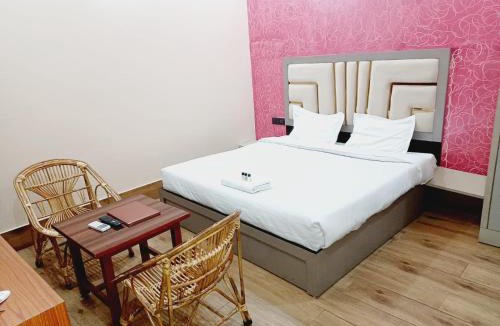 Dehradun Hotel | Paradise Home stay