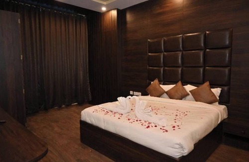 Siwan Hotel | Park Royal Hotel in Siwan