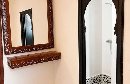Mouassine House | Peaceful 6-bedroom riad with AC in charming Marrakesh