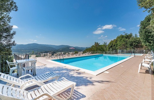 Citerna Apartment | Pet friendly apartment in Citerna (PG) with outdoor swimming pool