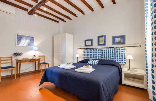 Roman Ghetto Apartment | Piazza dei Satiri Apartment | In the heart of Rome