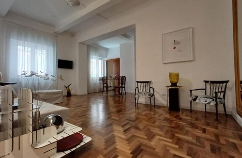Rione V Ponte Apartment | Piazza Navona, Romantic Historic Home - Piano2Roma
