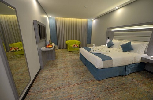 Medina Hotel | Pine Inn Hotel