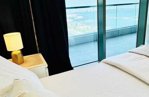Al Hoora Apartment | Platinum Oasis apt with sea & city view.