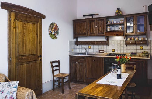 San Quirico d'Orcia Apartment | Podere Palazzo Conti - Il Corbezzolo apartment