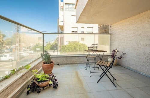 Haifa Apartment | Port city haifa-beachfront 4 bdrms apartment+mamad