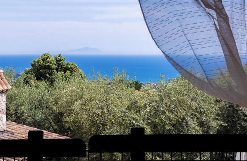 Trivio Villa | Positano Villa with View - Large Garden and Private Pool - 3 bedrooms 2 bathrooms