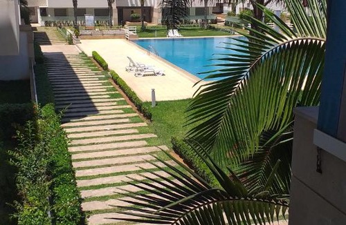 Pont Blondin Apartment | Propriété en Résidence de Haut standing vue piscine plages Mimosas Sablettes