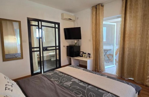 Kiryat Ata Apartment | Queen Indulgent suites for couples