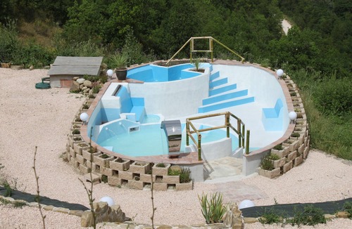 Monterosso Apartment | Relaxation, enjoying nature, walking in Le Marche Italy at Cottage ‘Il Fuoco’