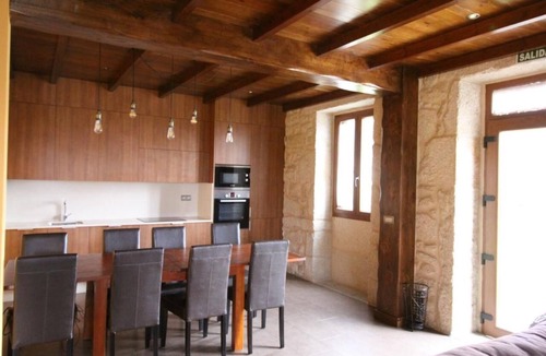 Muros House | Renoviertes Steinhaus 5 Minuten vom Strand für Familien und Freunde