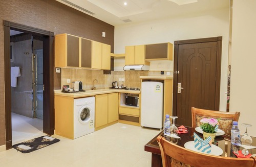 Al Hamra Hotel | Rest Night Serviced Apartments- AlHamra رست نايت للشقق المخدومة - الحمرا