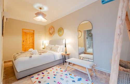 Assouel House | Riad Privé 4 Suites avec Piscine Chauffée, Rooftop & Vue Atlas – Médina