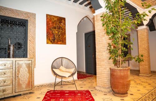 District of Sidi Youssef Ben Ali House | Riad Villa Aman Marrakech - Boutique hôtel avec Jardin paisible & Piscine face à l'Atlas