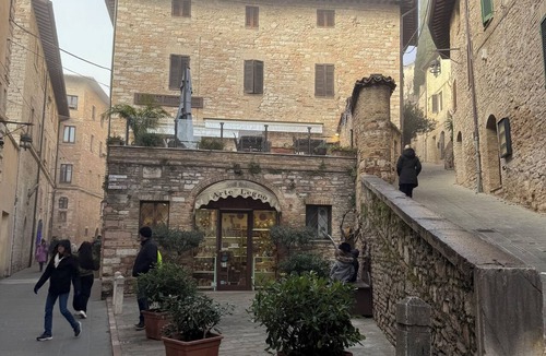 Assisi Apartment | Riflesso - Penthouse with queen-size bedrooms and 2 bathrooms
