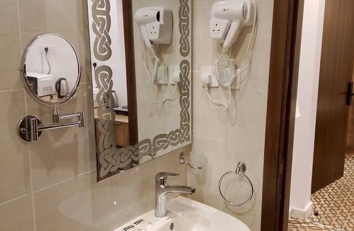 Medina Apartment | Roaa Al-Jamwaut
