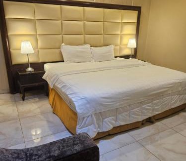 Al Qunfudhah Apartment | Roaa Apartments شقق مخدومة