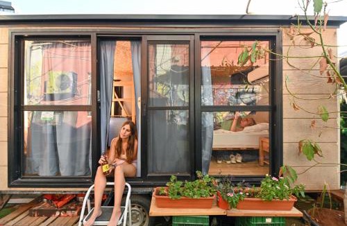 Neve Tzedek Hostel | Roger's Hostel & Caravans Age 18-45