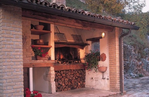 Rasiglia House | Romantic studio in medieval Rasiglia
