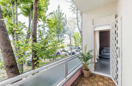 Quartiere XXXIV Lido di Ostia Levante Apartment | Rome Smart Sea - Modern cosy escape, 3 min to beach & Rome metro