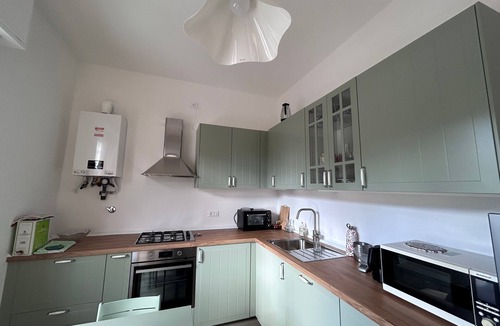Montepulciano Apartment | Room in the Heart of Val d'Orcia with Balcony and Wi-Fi