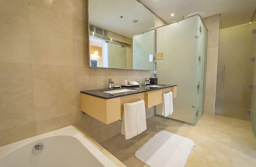 Dammam Hotel | Rotana Corniche