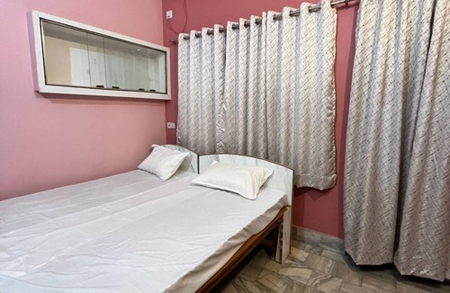 Varanasi Cabin | Rudraksh Inn