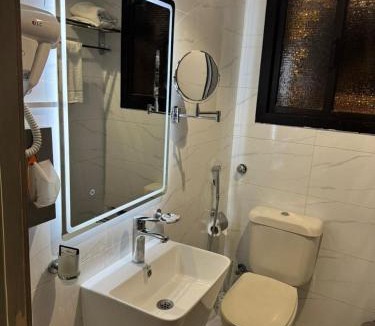 Mizail Hotel | Sadan Alhuda