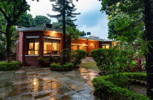 Bullawala Villa | SaffronStays Doon Garden Villa - near The Doon School
