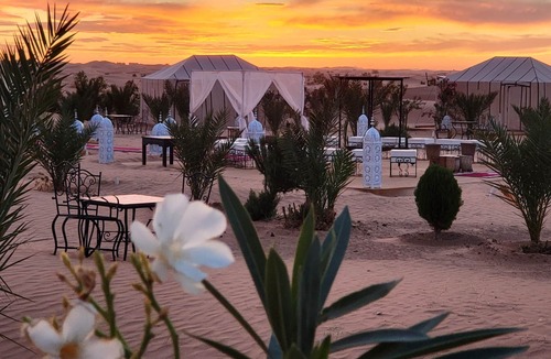 Merzouga House | Saharian Luxury Camp Deluxe Familly Quadriple