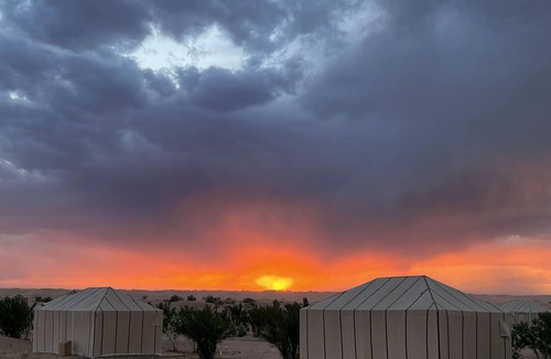 Merzouga House | Saharian Luxury Camp Deluxe Familly Quadriple