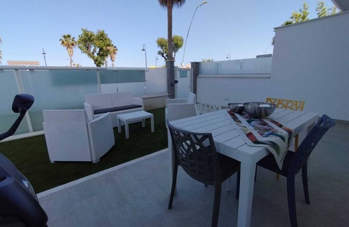 Alba Adriatica Apartment | SAILING SUITE APARTMENT WITH BEACHFRONT GARDEN