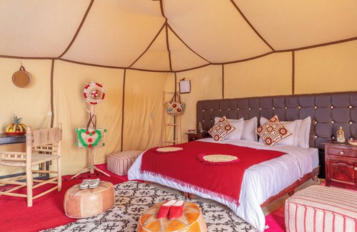 Taouz RV Rental | Sanmao desert luxury camp,Fantastic 20-bedroom campground in peaceful Merzouga