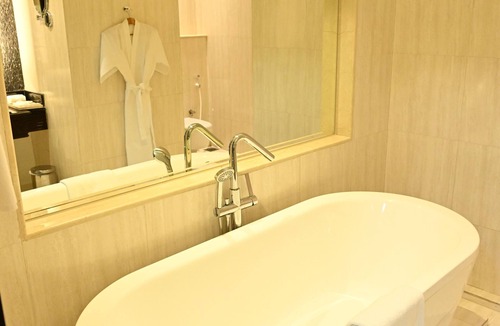 Seef Hotel | Savoy Grande Hotel and Spa