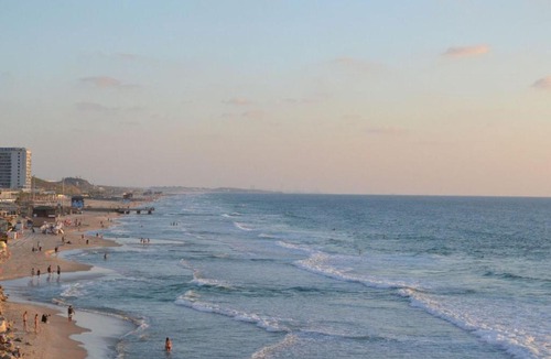 Bat Yam Apartment | Sea View & Sunset