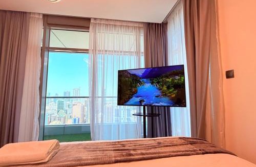 Al Hoora Apartment | Seaview White 1Br Balcony