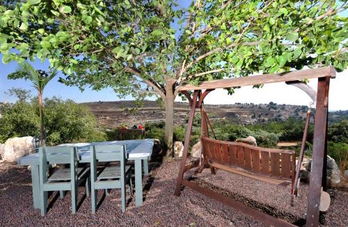 Mitzpe Hila Cabin | Shangri-Hila Lodge