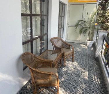 Dehradun Villa | Silver Oaks Dalanwala by Jabula Getaways