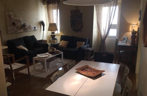 Canino House | Small building in the center of Canino