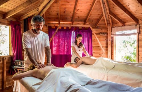 Amirim House | Spa in The Woods - B&B in Amirim