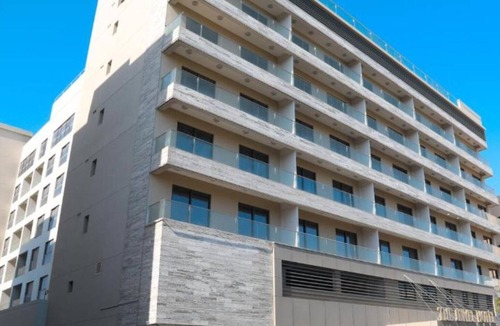 Qudaibiya House | Spacious 3BR Family Suite Sunday Luxury Adliya