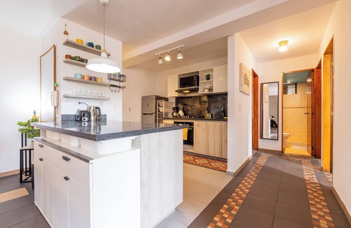 Lalinde Apartment | Spacious 4BD Poblado apartment. Great quiet location! Walk to Provenza/Lleras!