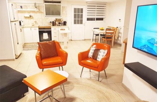 Gan Hayyim Apartment | Spacious and Peaceful 2BD with Mamad, Garden & Parking