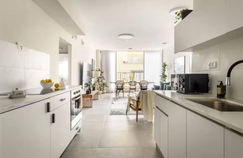 Old North Apartment | Spacious & Bright 3BR Apartment
