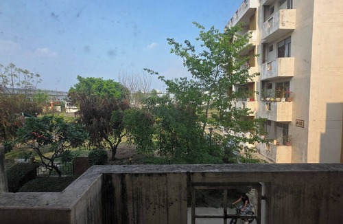 Shivalik Nagar Apartment | Spacious & Cozy 2BHK Retreat , Pet-Friendly , Near SIDCUL & Har Ki Pauri
