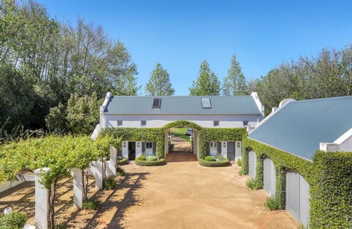 Alphen House | Spacious, farm-styled 5 bedroom Constantia home.Wine tasting&purchases available