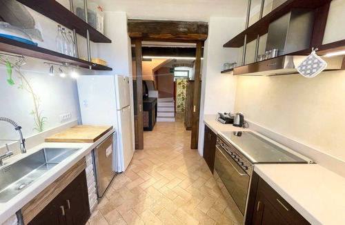 Spoleto Villa | Spoleto Tranquilita Fun and party! Or do yoga in your private studio! Sleeps 20