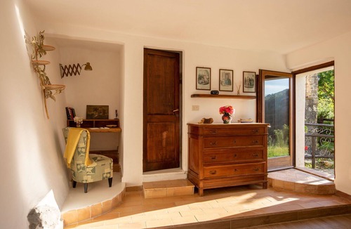 Cinigiano Villa | Stunning private villa for 16 people with private pool, WIFI